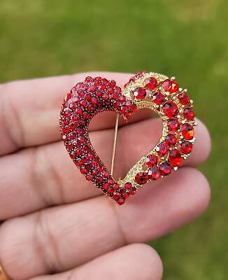 Red Heart Celebrity Brooch Stunning Vintage Look Retro Style Love Broach Pin D1R