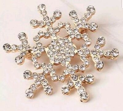 Stunning Diamonte Gold Plated Christmas Elegant Snow Flake Brooch Cake Pin B15