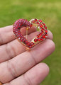 Red Heart Celebrity Brooch Stunning Vintage Look Retro Style Love Broach Pin D1R